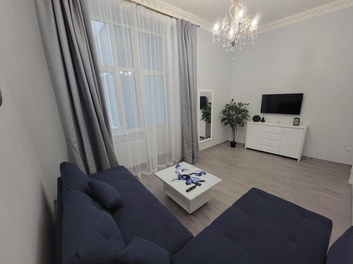 Warm & Cozy Apartment In The Heart Of Historical 利沃夫 外观 照片
